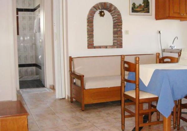Kastro_traditional_hotel_spetses_01