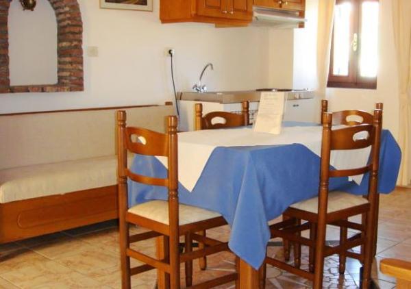 Kastro_traditional_hotel_spetses_03
